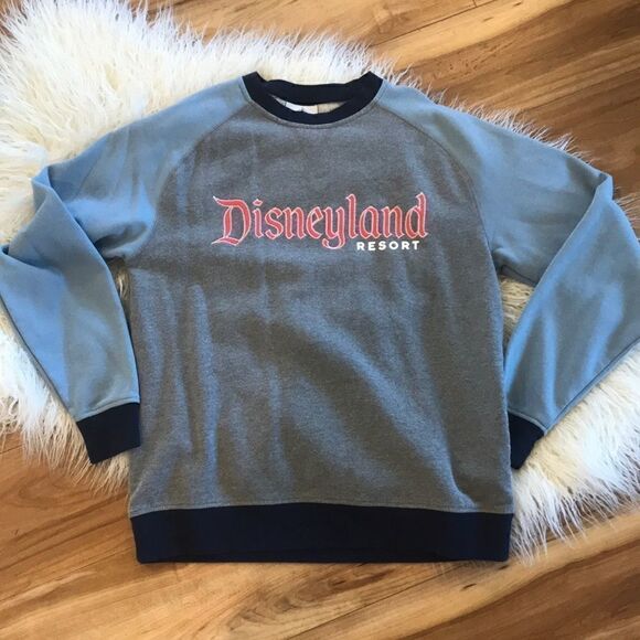 Disneyland Sweatshirt   - Picture 1 of 3